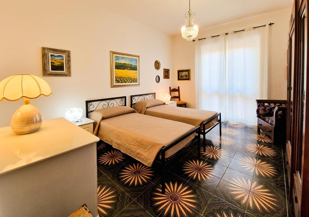 Murphy Holiday Homes - Residenza Nadia La Maddalena  Esterno foto