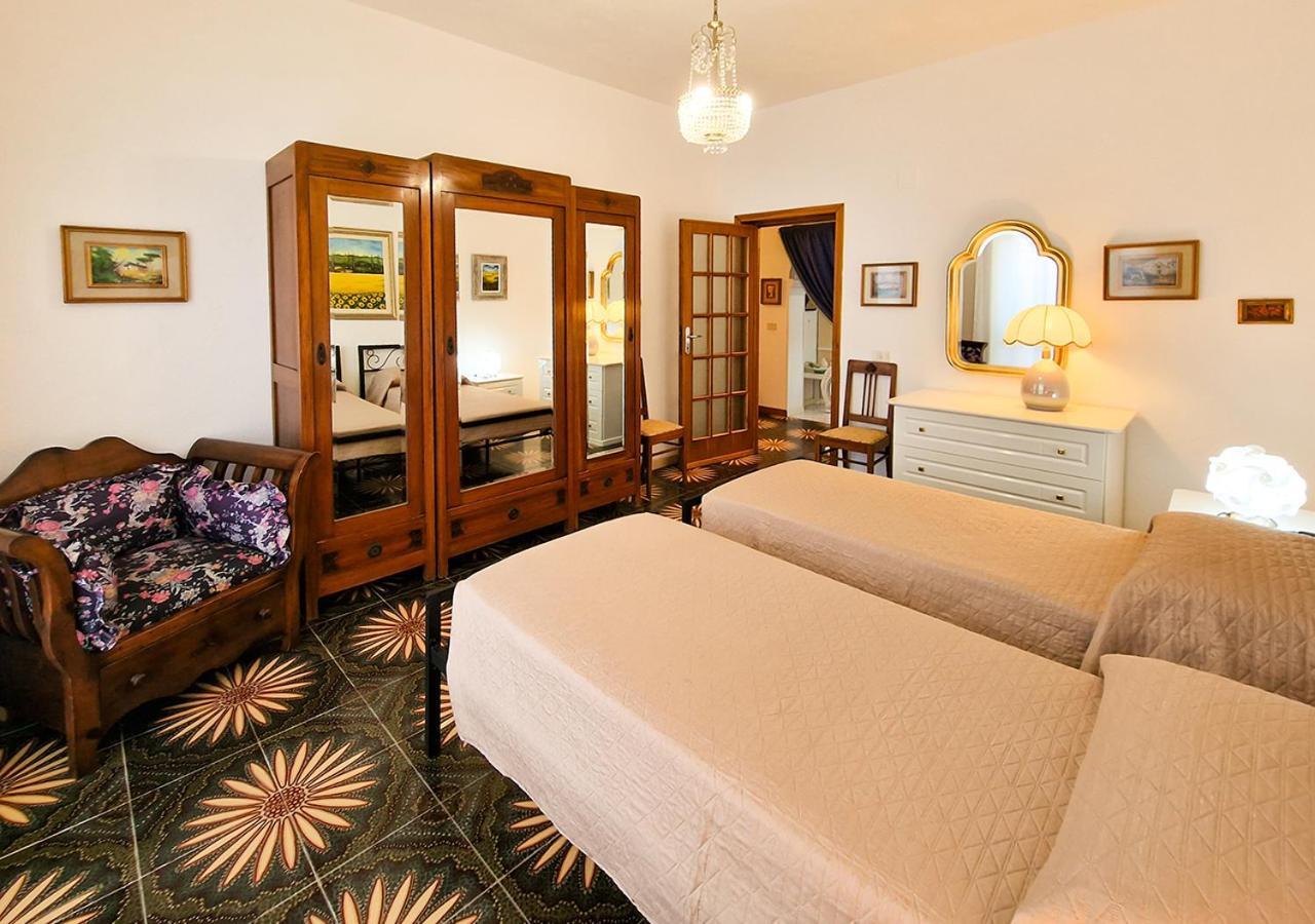 Murphy Holiday Homes - Residenza Nadia La Maddalena  Esterno foto